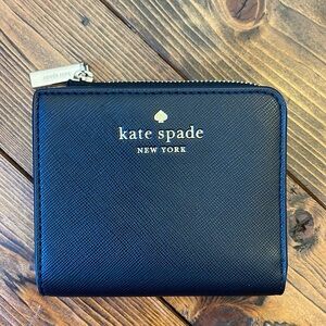 Kate Spade ♠️ Bi-fold Wallet